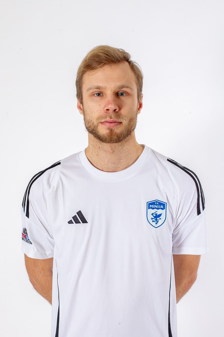 Kasparavičius-Julius-7-front-min